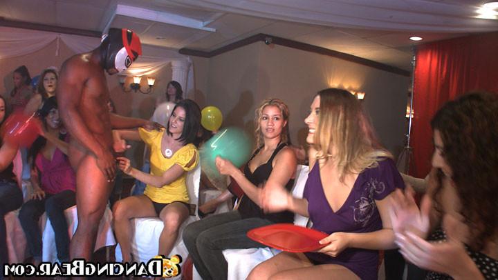 16P girls go crazy for a plate of cum
