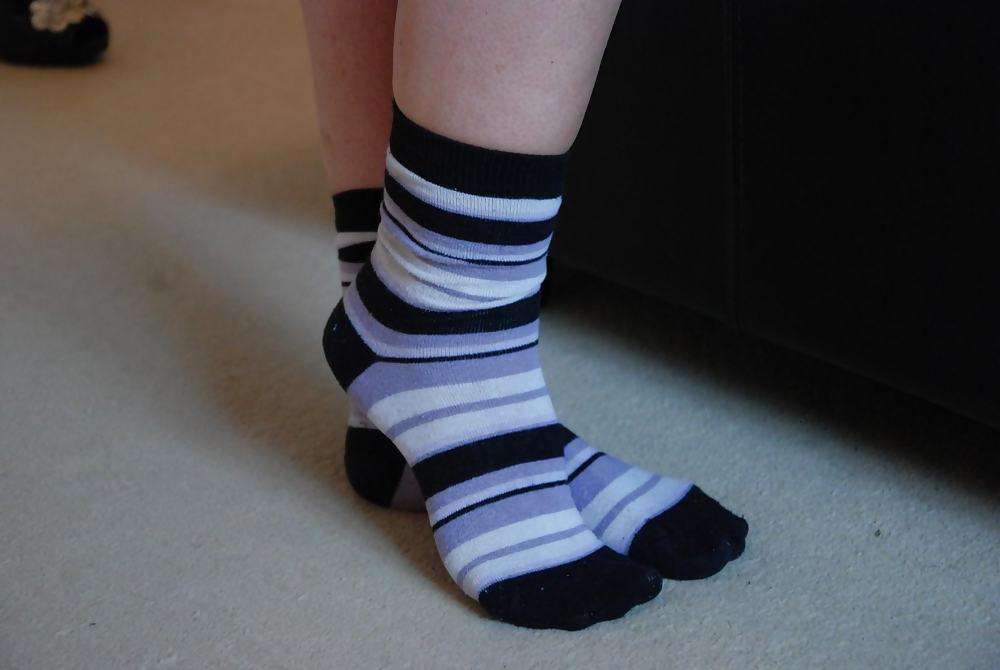 14P Dee sexy feet in socks awsome