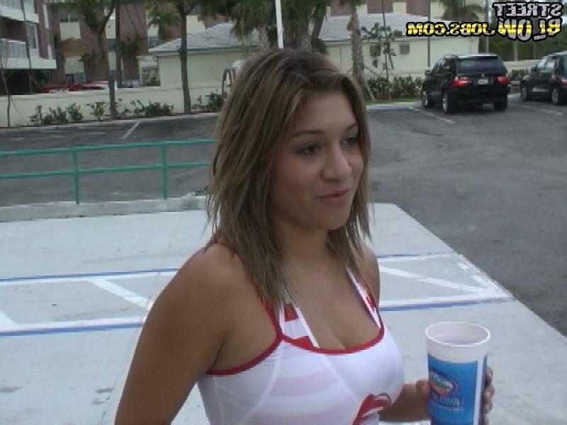 15P Cute amateur babe gets busted as she is caught blowing a stranger