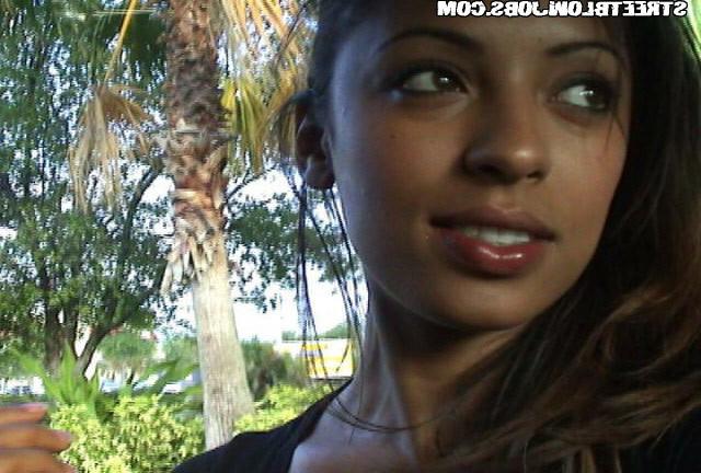 15P Poor cutie gets caught on spy cam givin a bj for a few bucks