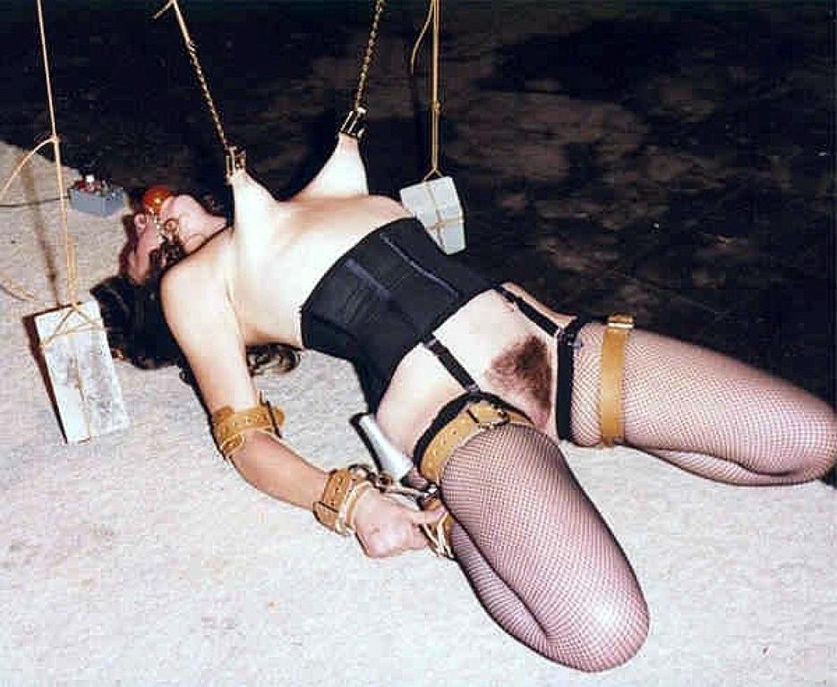 15P Retro bdsm of blonde milf in nipple stretching and tit torture