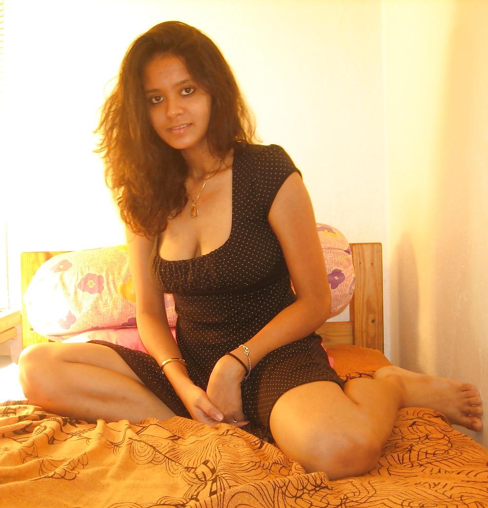 25P Beautiful indian girls