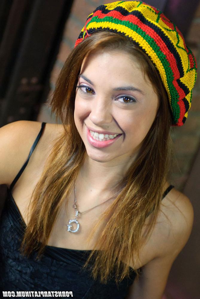 15P Gigi Rivera getting high as a kite