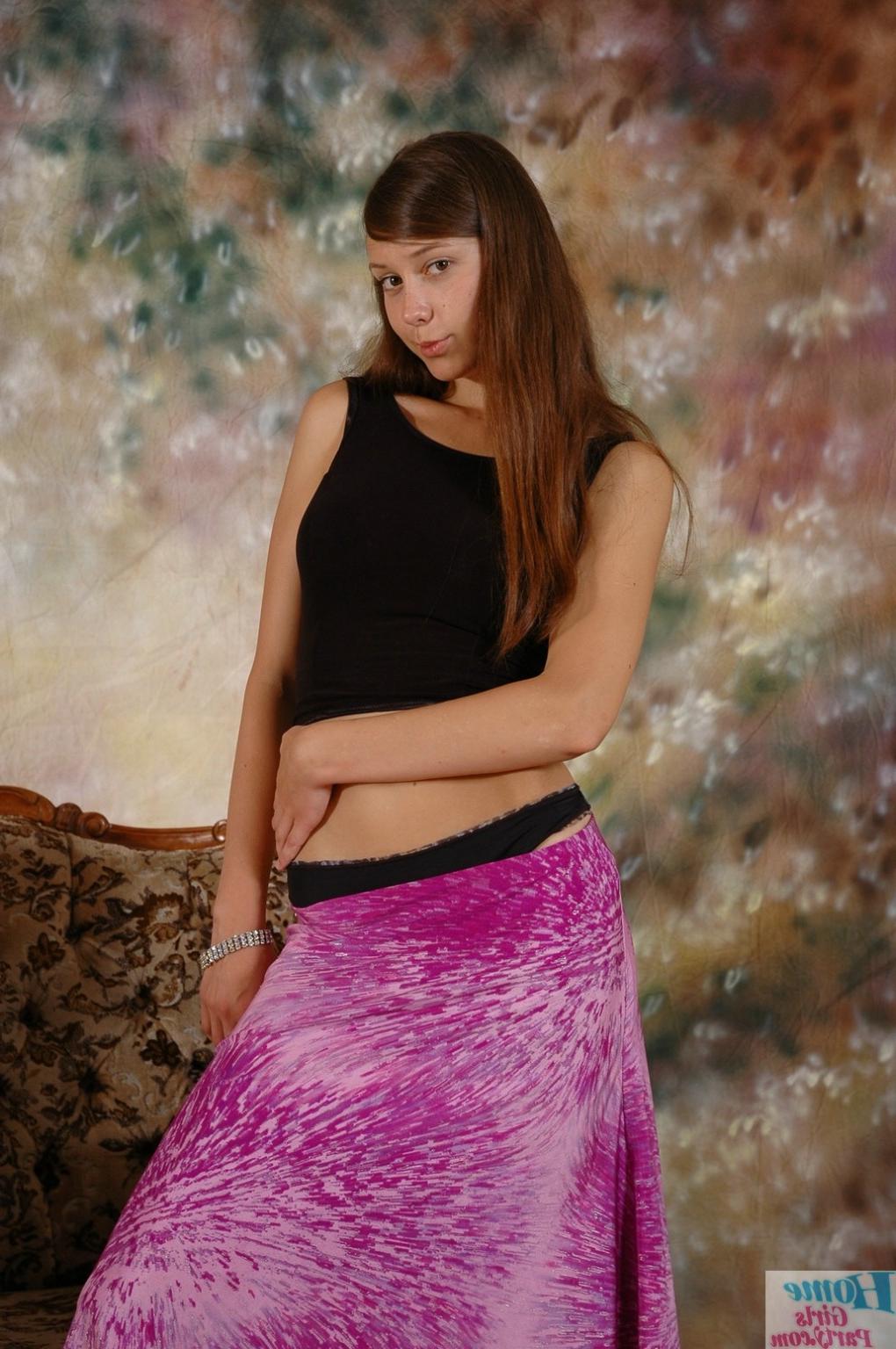 16P Teen Girl posing