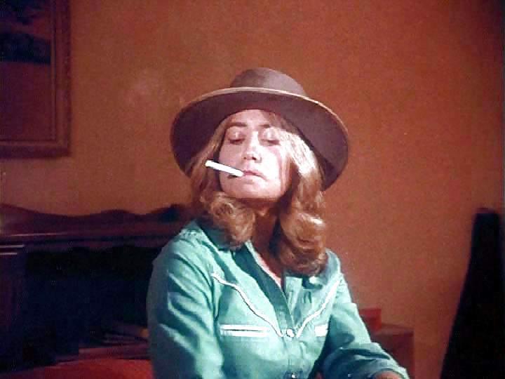 25P Marcia Brady Is that you smoking ?