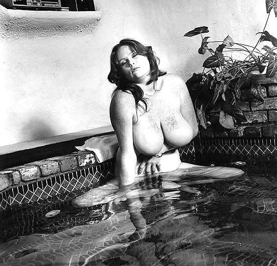 25P Lovely vintage women 27 (big boobs)