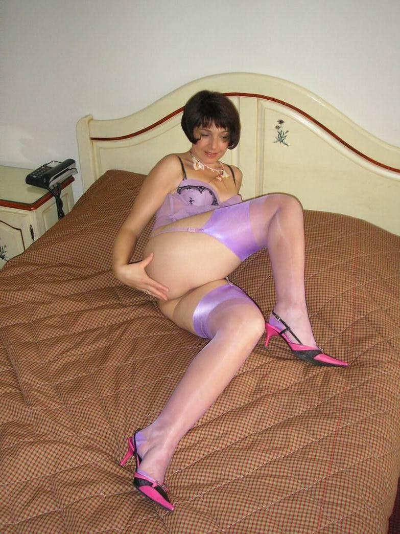 15P Amateur wife nathalie in sexy nylon stockings