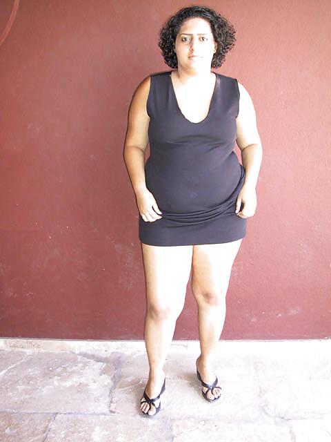 8P Spanish Mami Milf