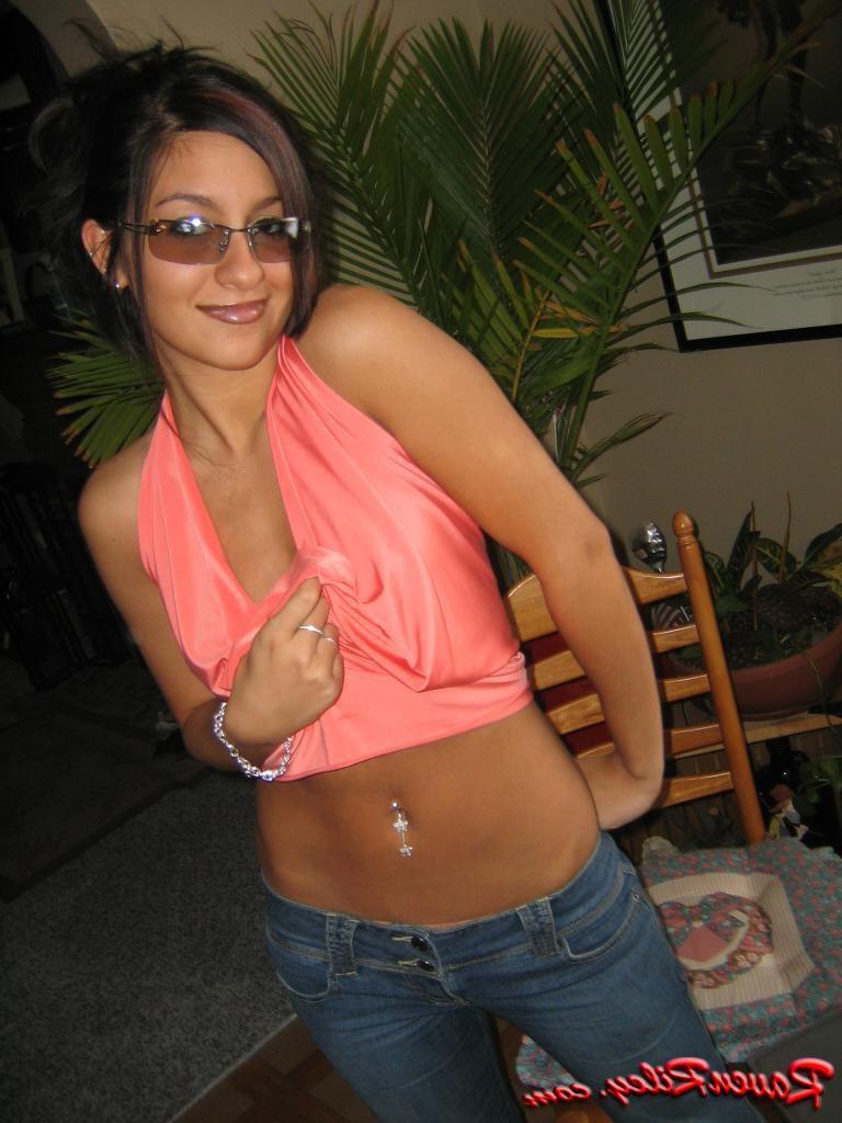 14P Hot american teen babe teasing