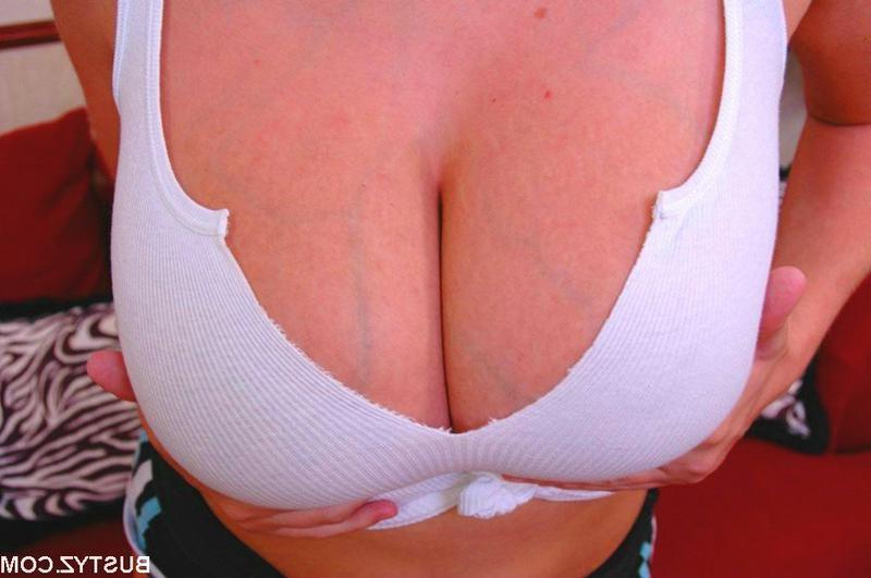 16P Smoking babe Gianna Michaels banged hard and boobs jizzed