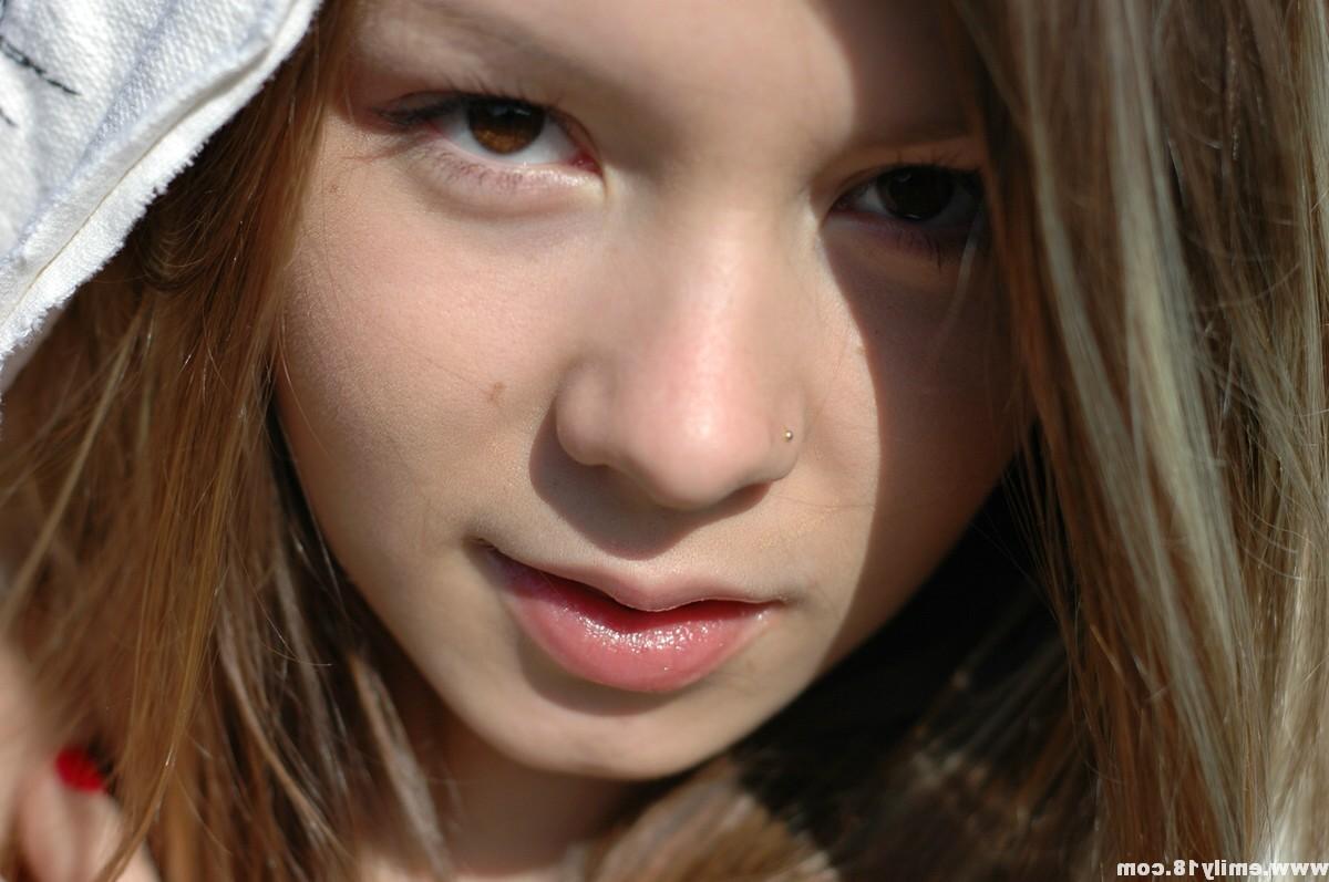 15P Petite teen flashing tiny titties outdoors