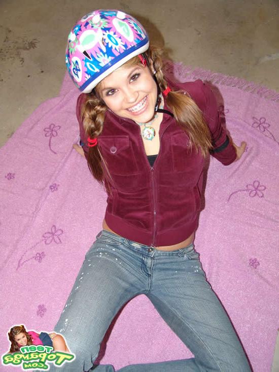 15P Brunette teen shows off her perky nipples
