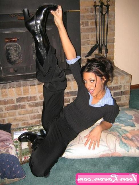 14P Hot american brunette amateur babe