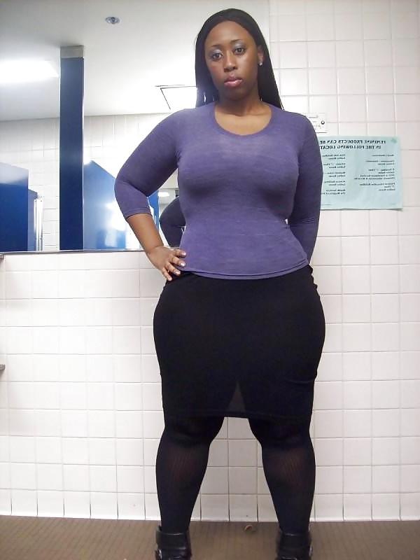 12P Tall Hippy Big Titty Honey