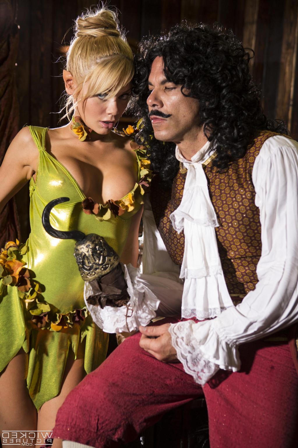 16P Cock craving Tinker Bell gets dicked hard by Captain Hook