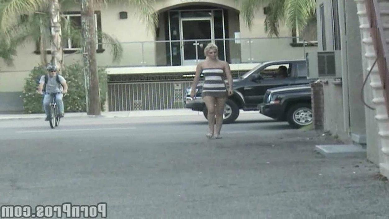 15P Blonde wife caught cheating on a spy cam