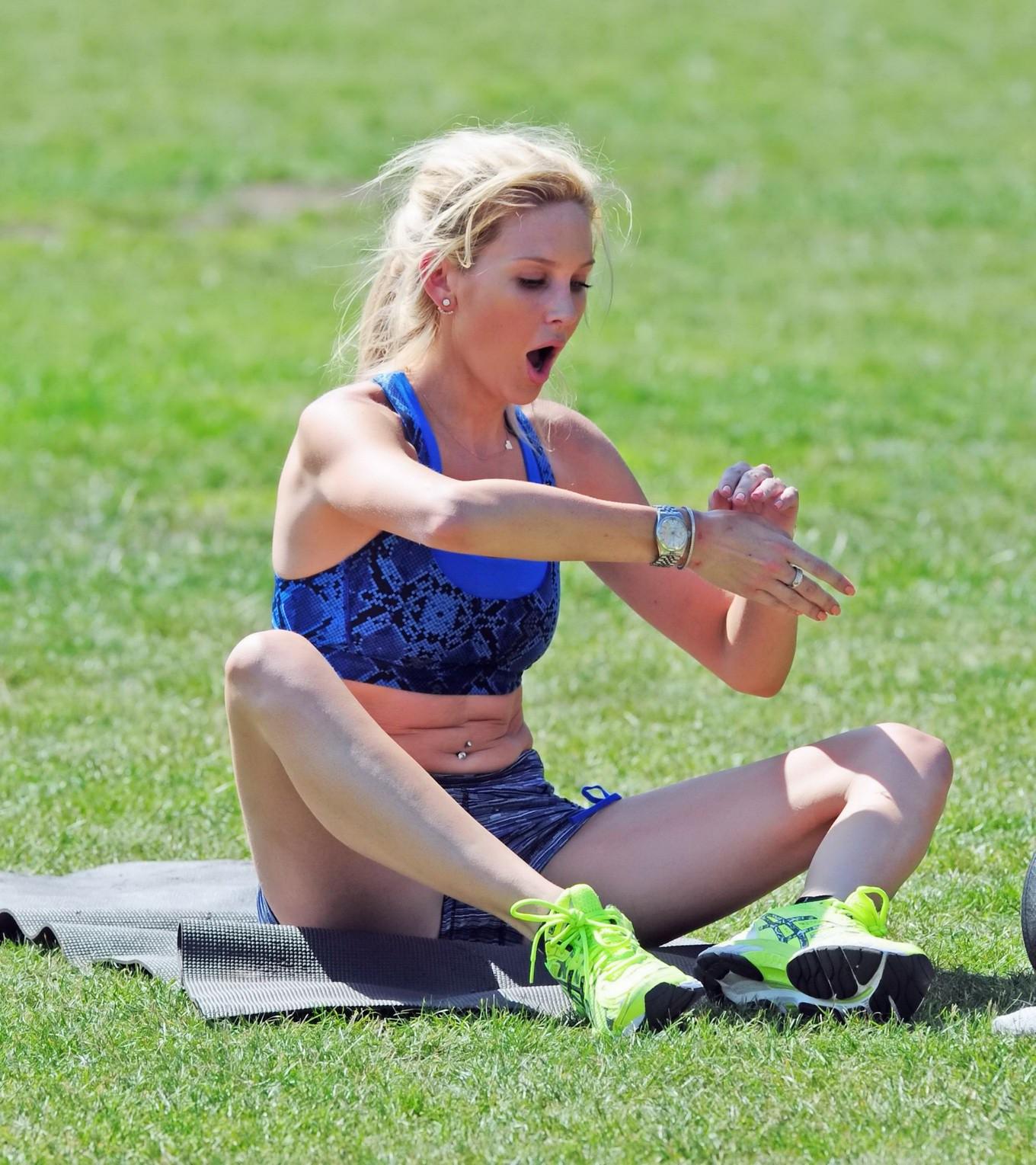 16P Stephanie Pratt busty in tiny sports bra and shorts