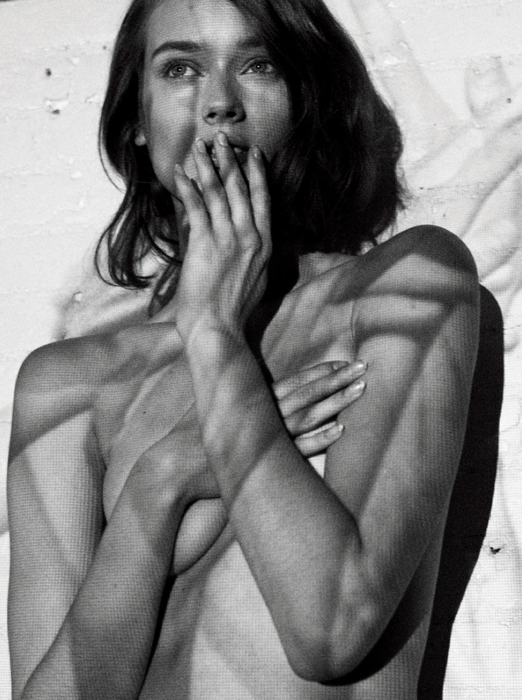 16P Monika Jagaciak fully nude in a Johan Lindeberg photoshoot 2015