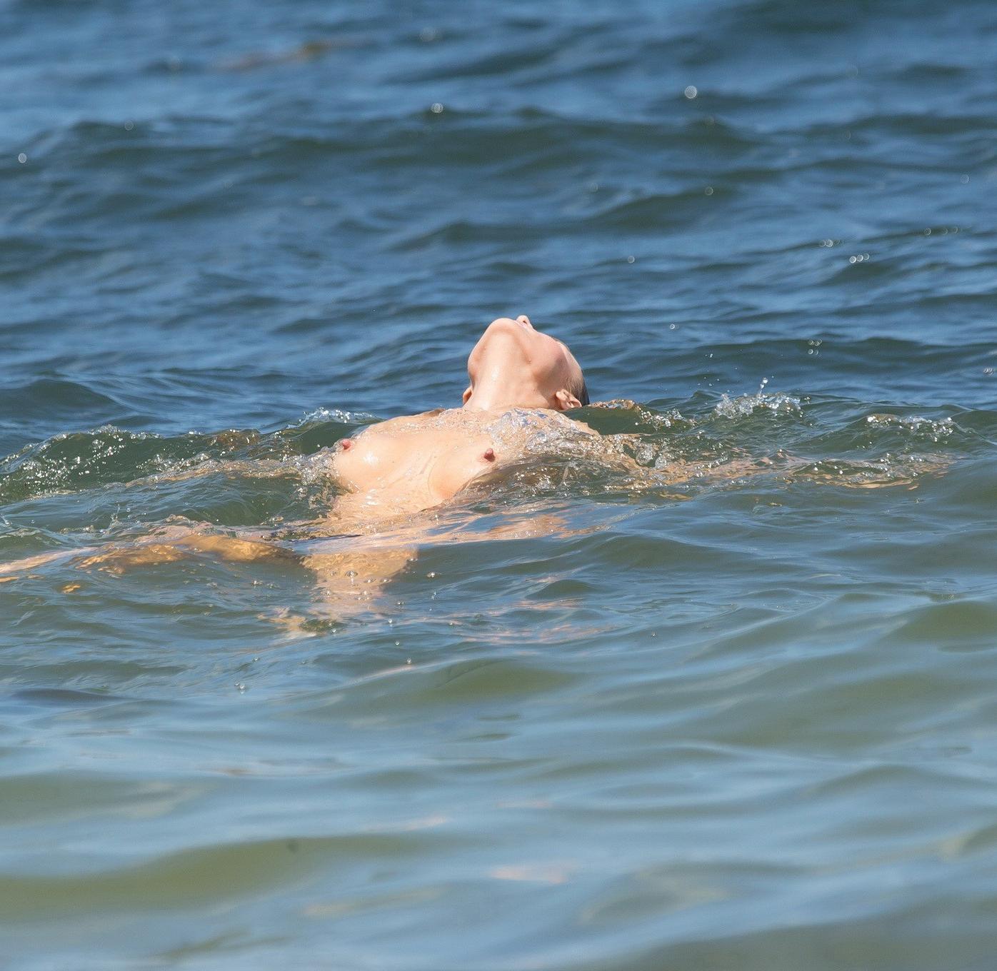 16P Joanna Krupa caught topless and fucking hard at the beach in Miami