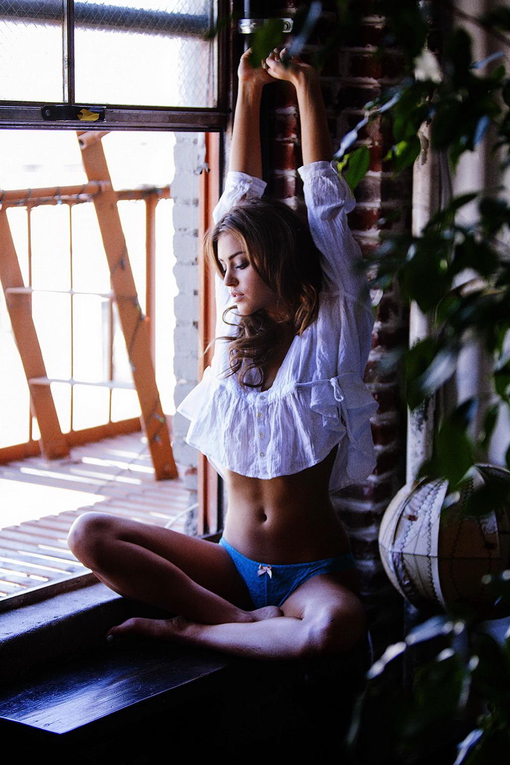 16P Jehane GiGi Paris areola peek in very sexy Eisen Nepomuceno Photoshoot 2015