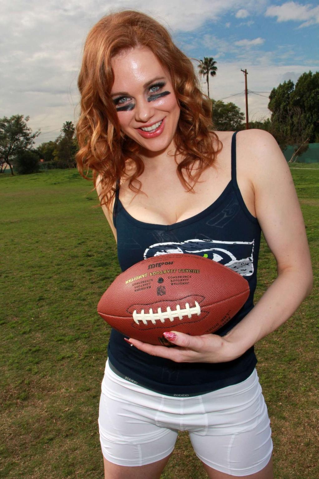 16P Maitland Ward busty wearing sports outfit in the Super Bowl photoshoot