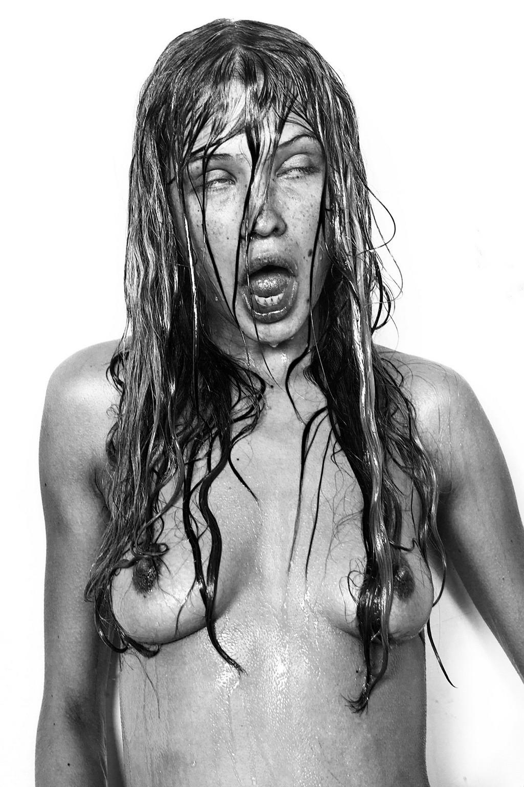 16P Camilla Forchhammer shows off her fully naked body at the photoshoot by Chadwick