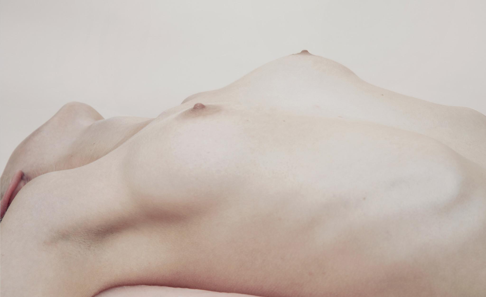 11P Anni Jurgenson topless in a weird photoshoot for ODDA magazine FW 2014 issue
