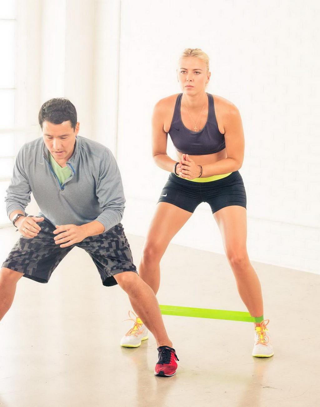 16P Maria Sharapova shows off her hot body in a skimpy sports outfut while working o