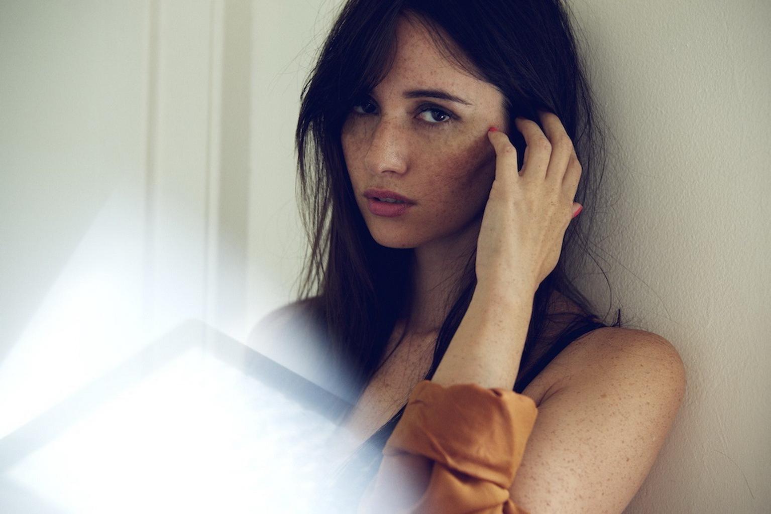 16P Sara Malakul Lane topless and seethrough lingerie photoshoot