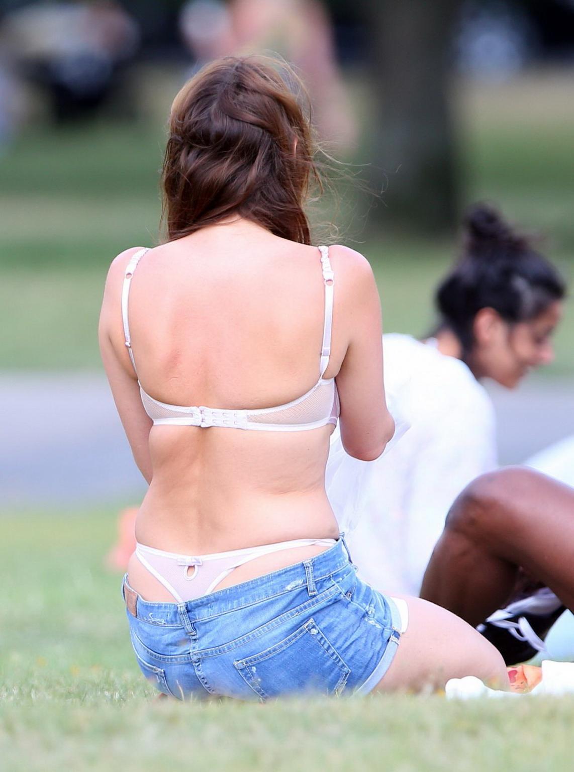 16P Lisa Snowdon caught while tanning in a thong lingerie at Finsbury Park in London