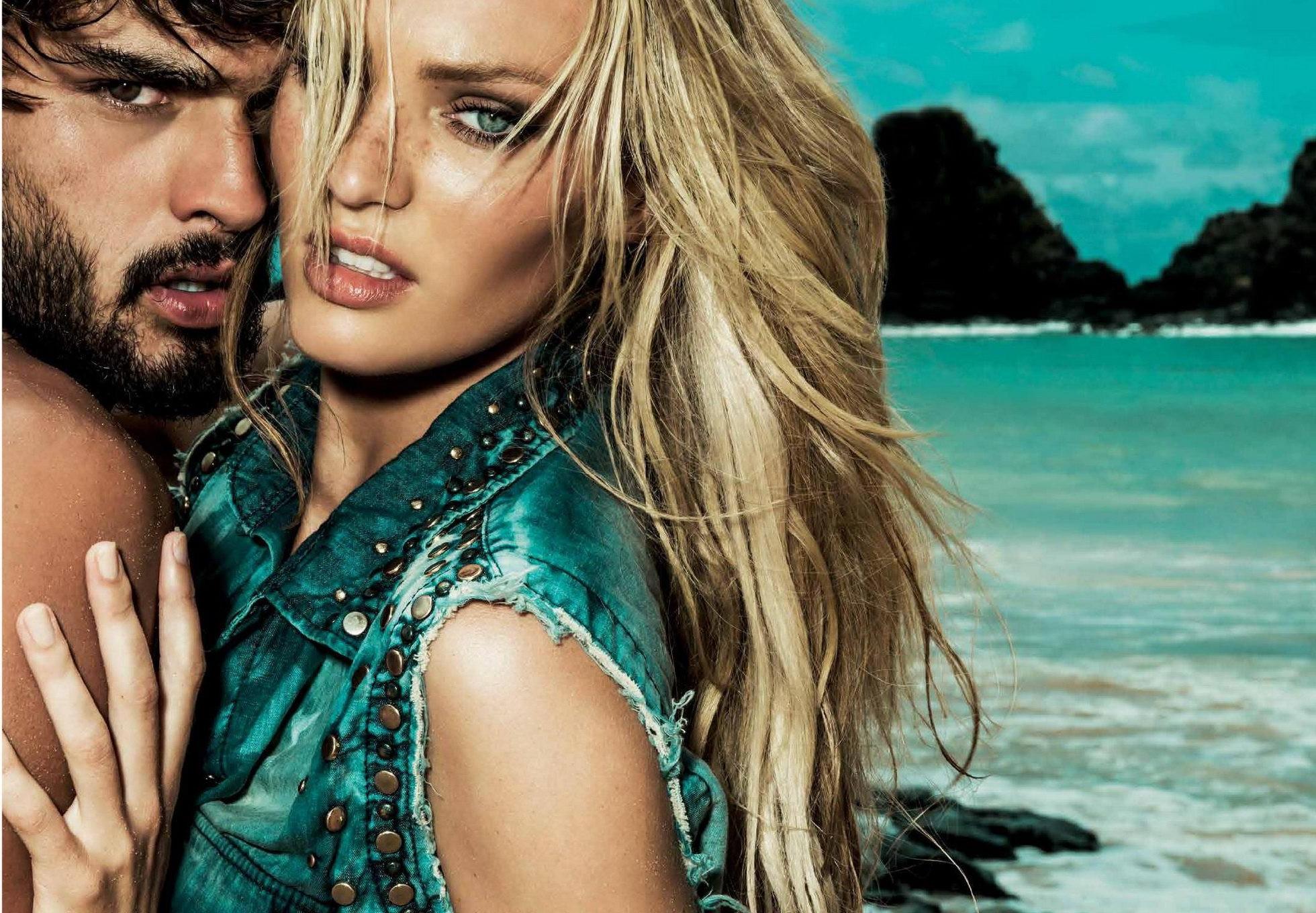15P Candice Swanepoel looking very hot in Fernando de Noronha 2014 beach photoshoot