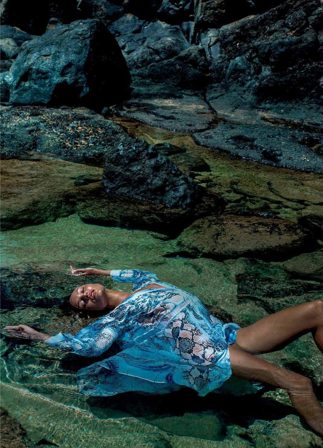 15P Candice Swanepoel looking very hot in Fernando de Noronha 2014 beach photoshoot