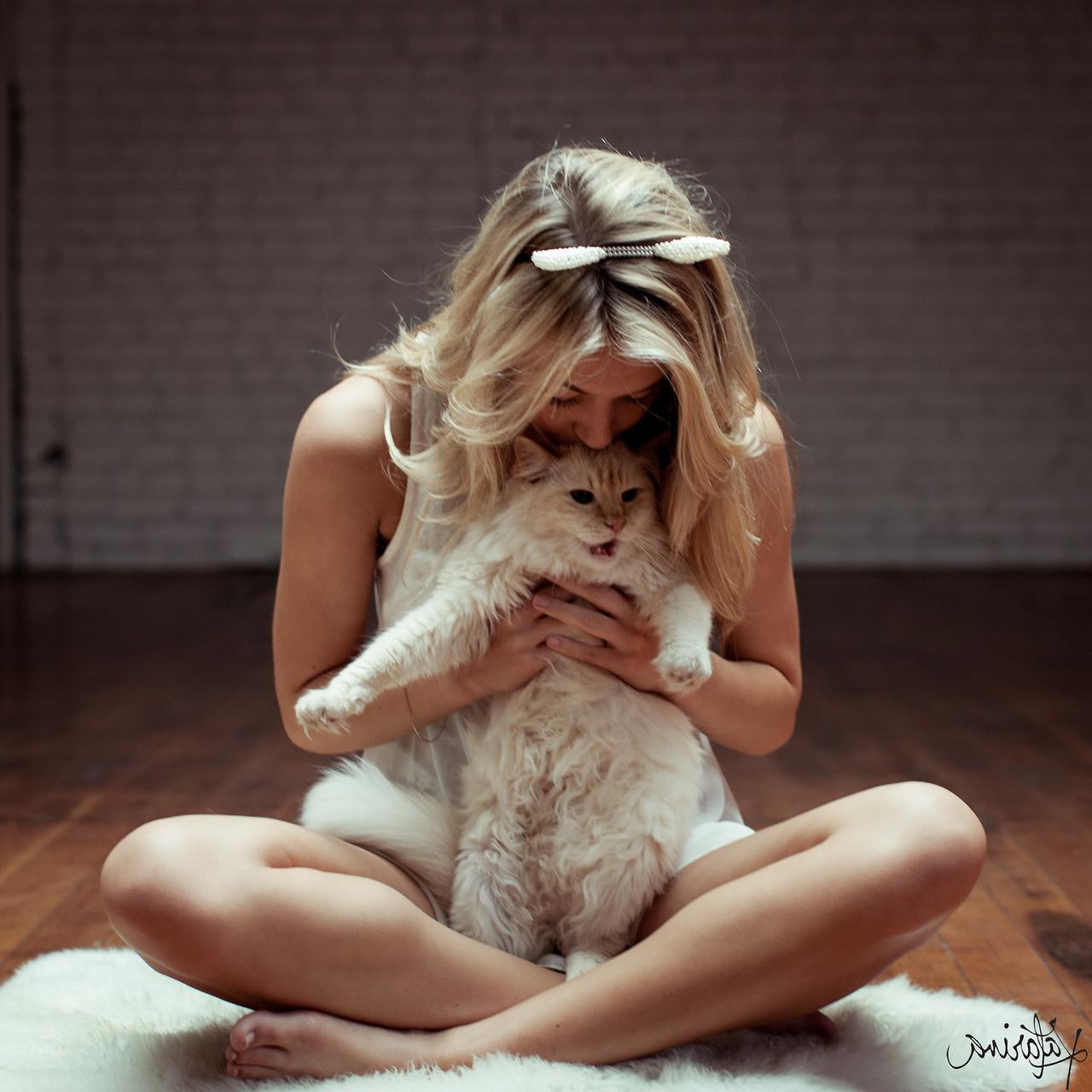 16P Alexis Ren in see through bra petting a kitty for Katarina Flickinger photoshoot