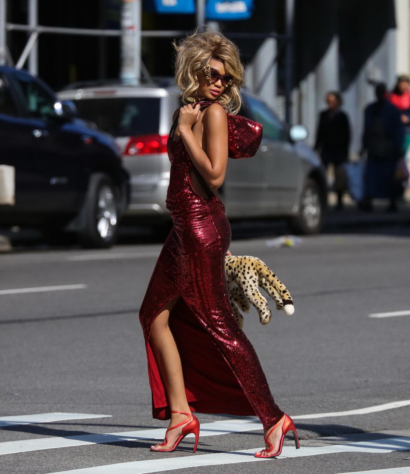 16P Chanel Iman showing sideboob and leggy at a photoshoot on the street in New York