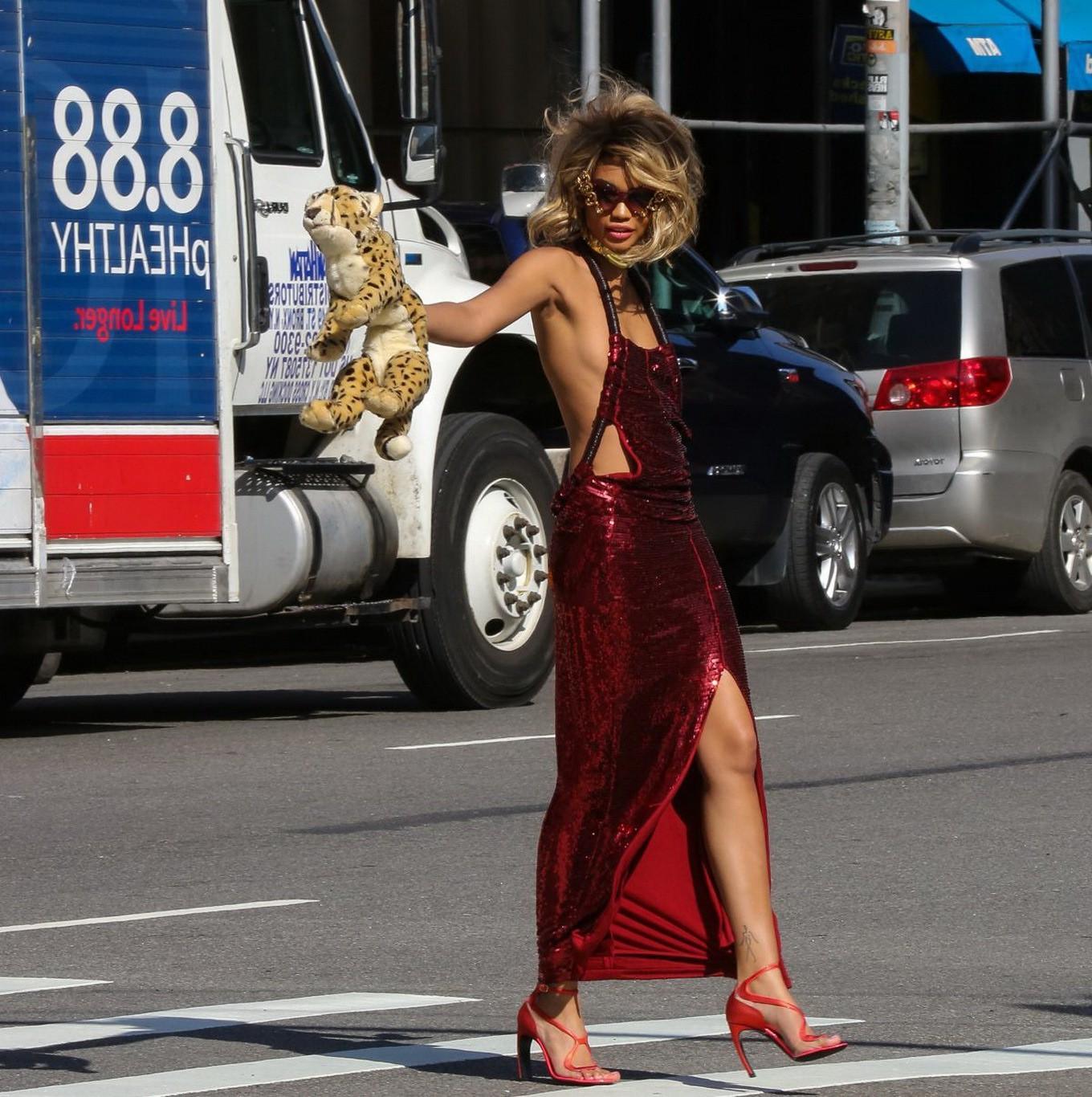 16P Chanel Iman showing sideboob and leggy at a photoshoot on the street in New York