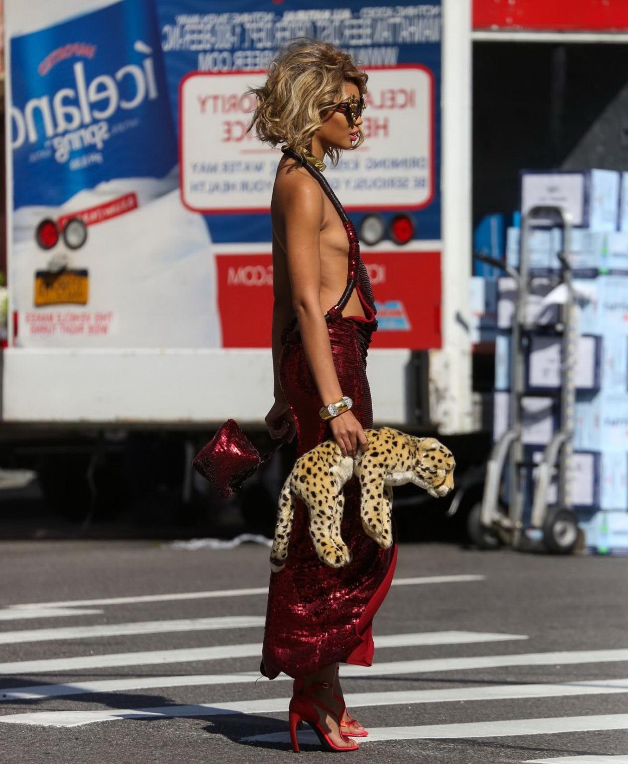 16P Chanel Iman showing sideboob and leggy at a photoshoot on the street in New York