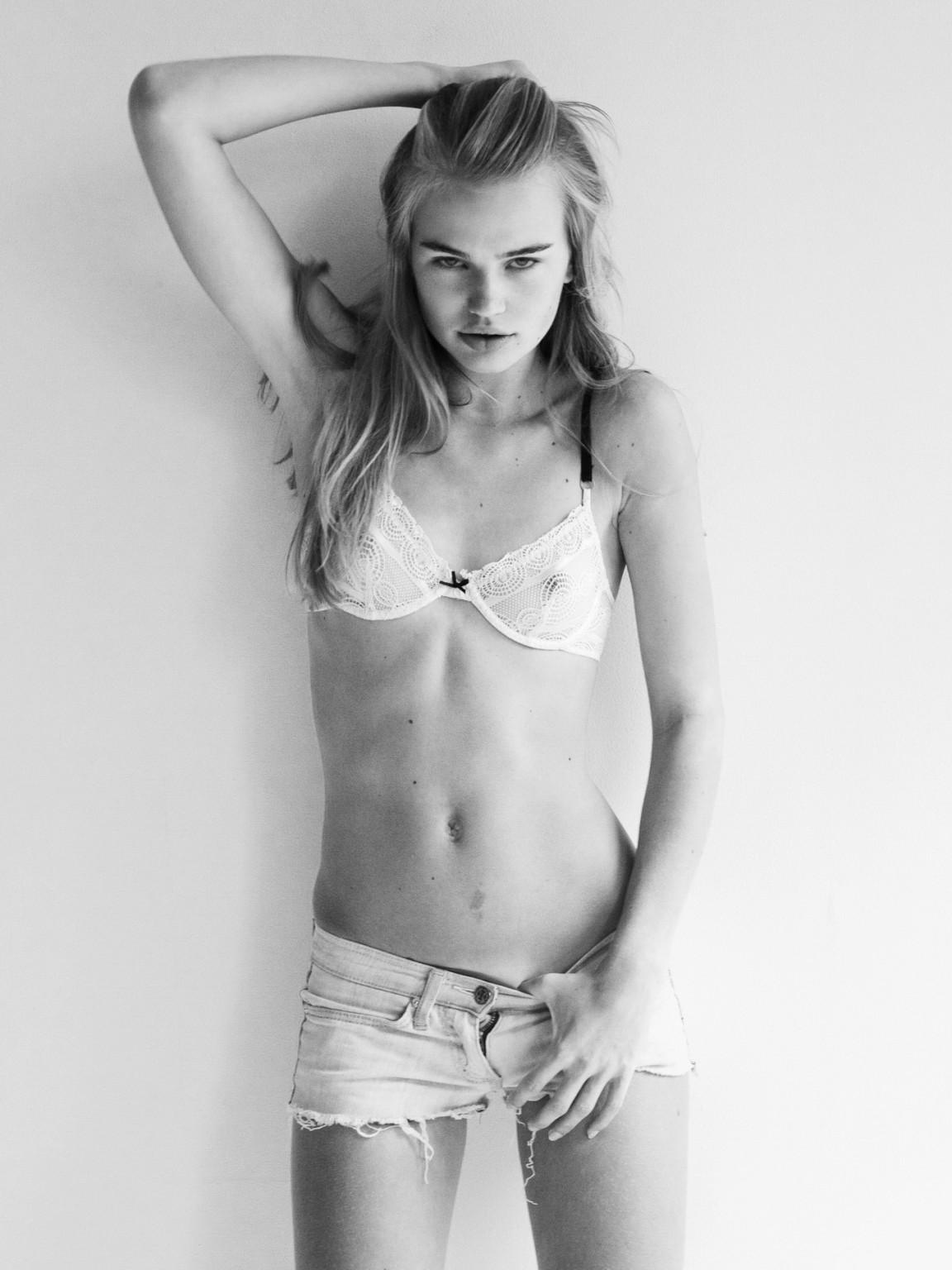 16P Milou Sluis showing off her ass and tits in Chadwick Tyler photoshoot