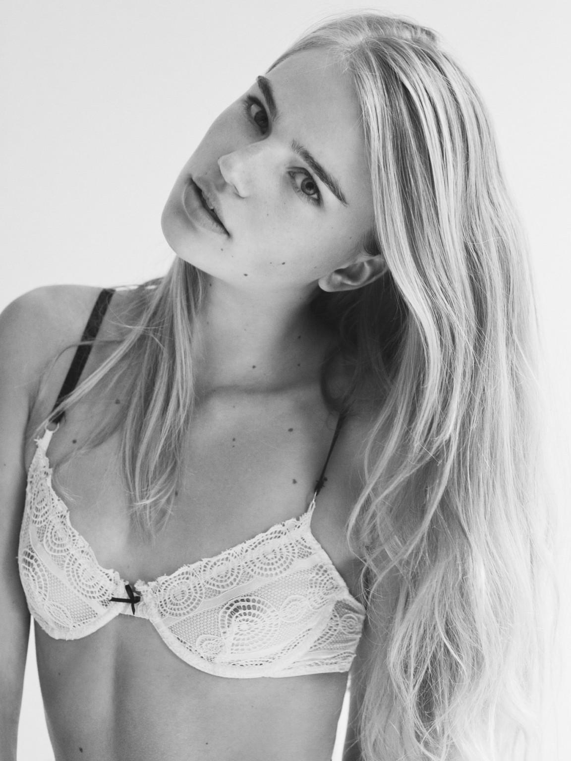 16P Milou Sluis showing off her ass and tits in Chadwick Tyler photoshoot