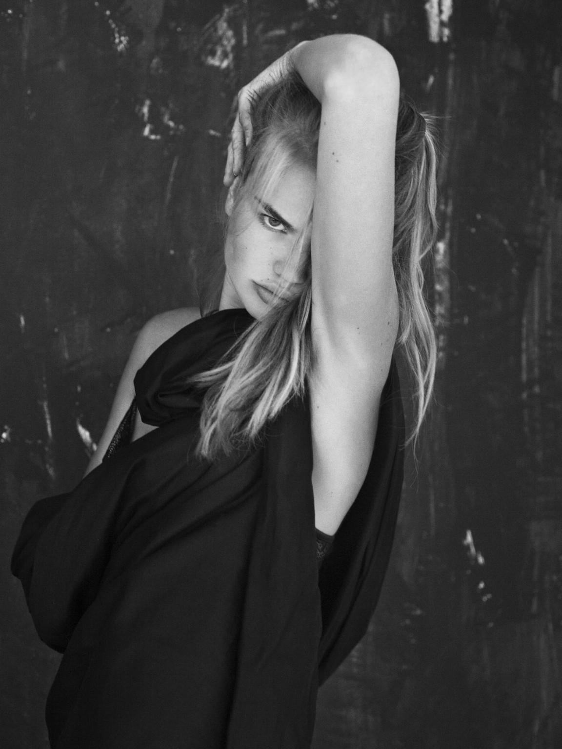 16P Milou Sluis showing off her ass and tits in Chadwick Tyler photoshoot