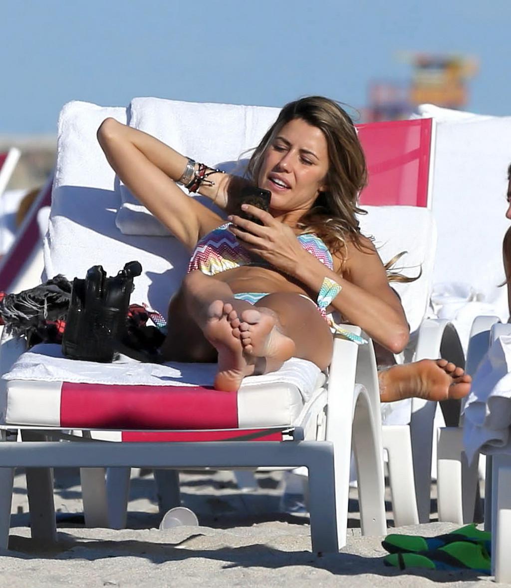 16P Martha Graeff caught topless at the beach in Miami