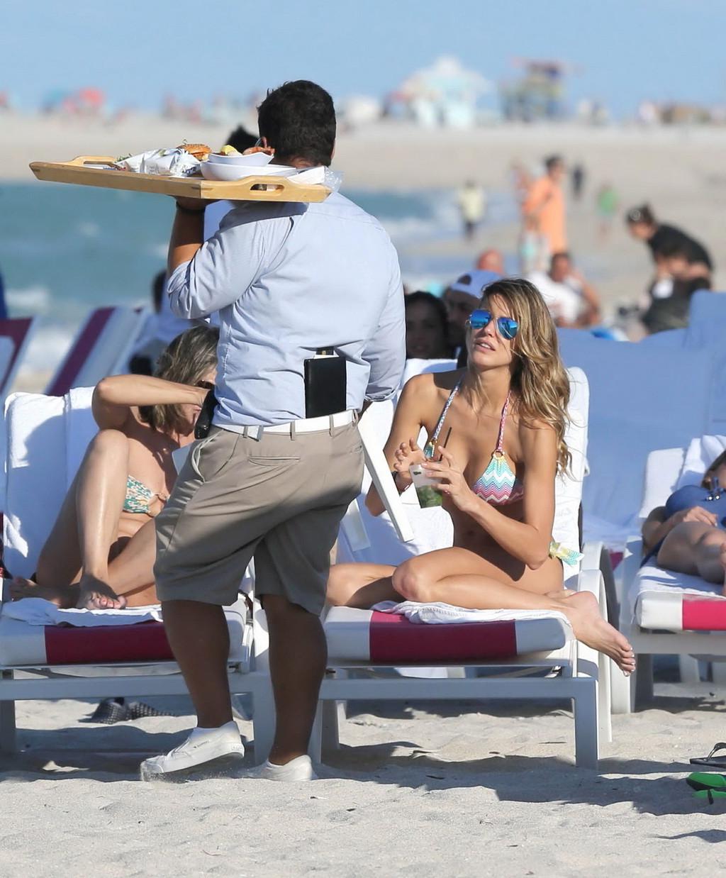 16P Martha Graeff caught topless at the beach in Miami