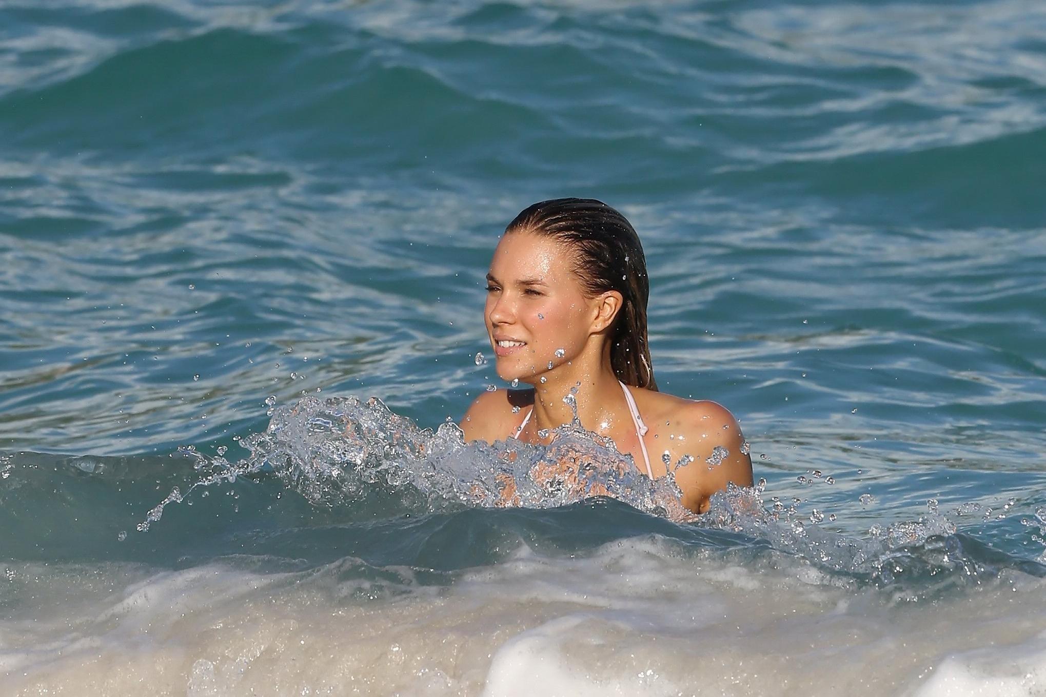 16P Britt Maren showing off her hot body at Victoria's Secret bikini photoshoot in S