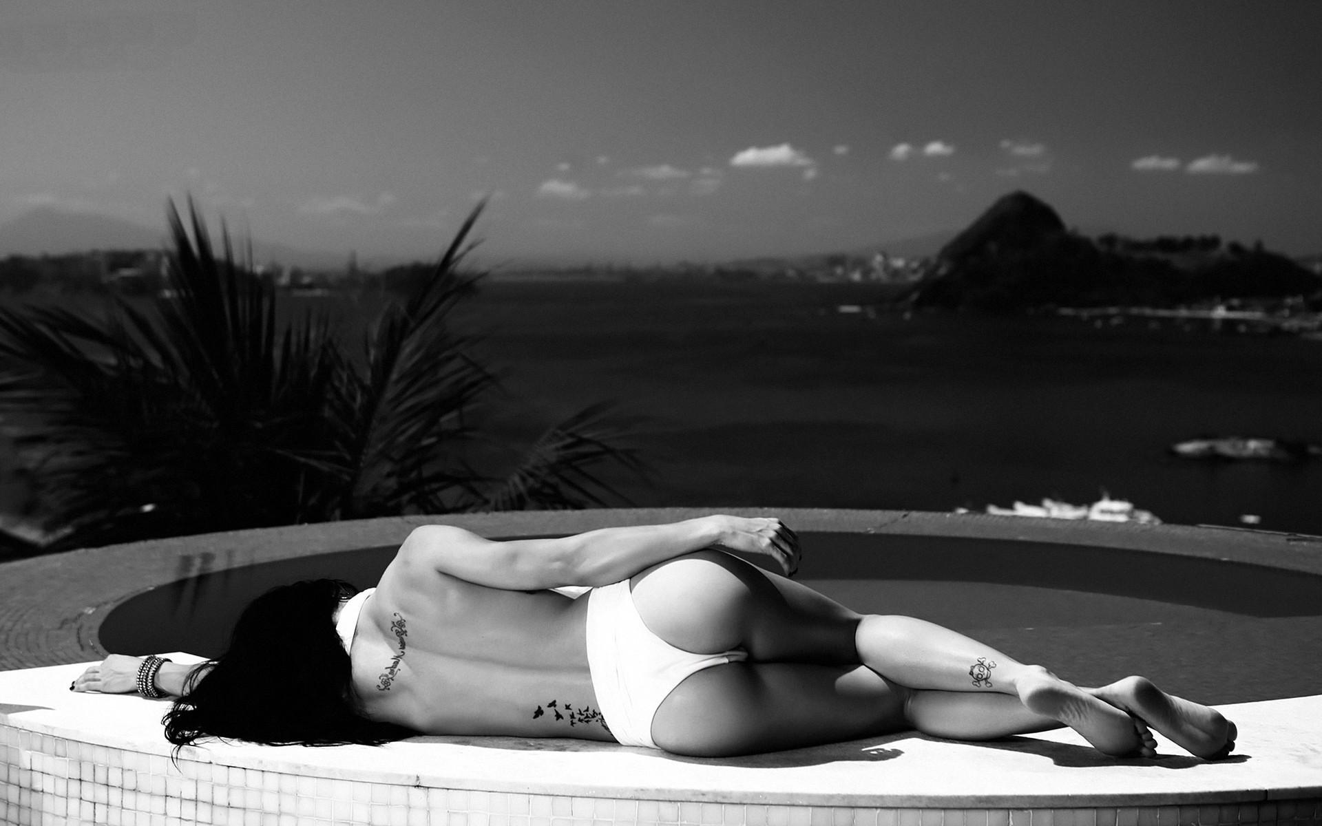 16P Bella Falconi sexy lingerie and bikini photoshoot for Paparazzo