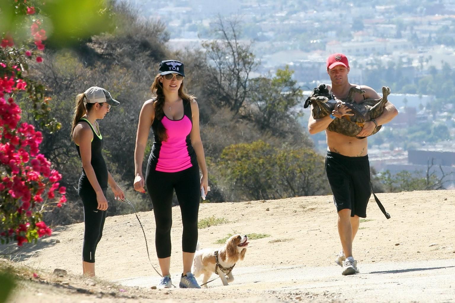 16P Kelly Brook shows off her curvy body in tight sports outfit while hiking in Los 