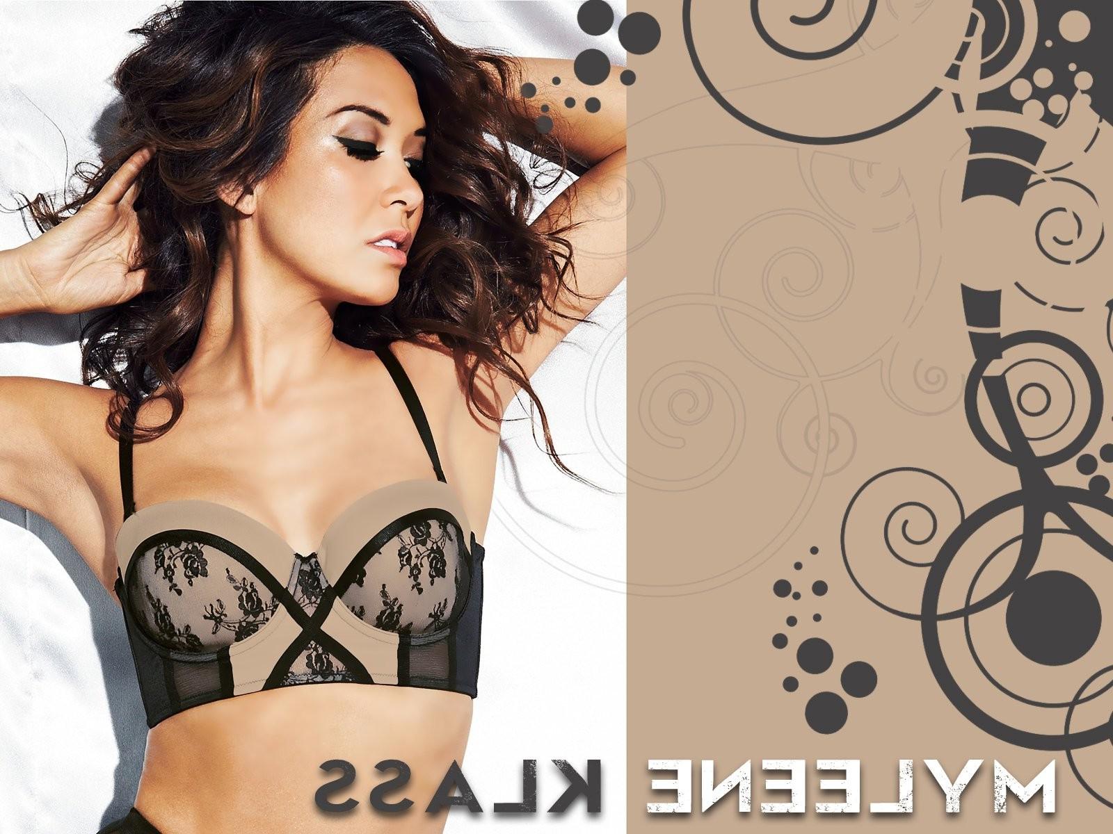 16P Myleene Klass showing off her hot body at the Littlewoods lingerie photoshoot