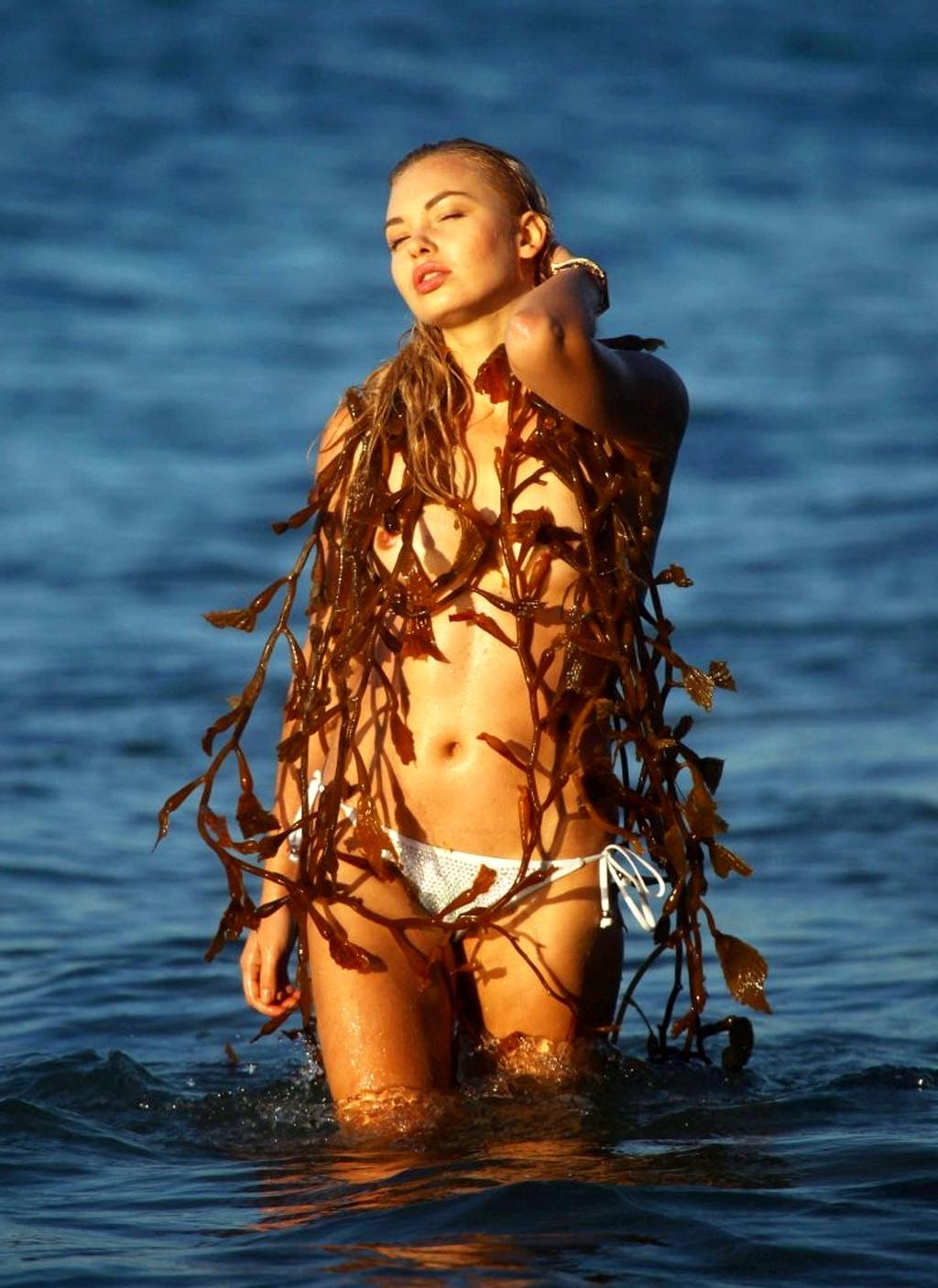 16P Daria Protsenko topless ripped in sea wheat for 138 Water ad photoshoot in Malib