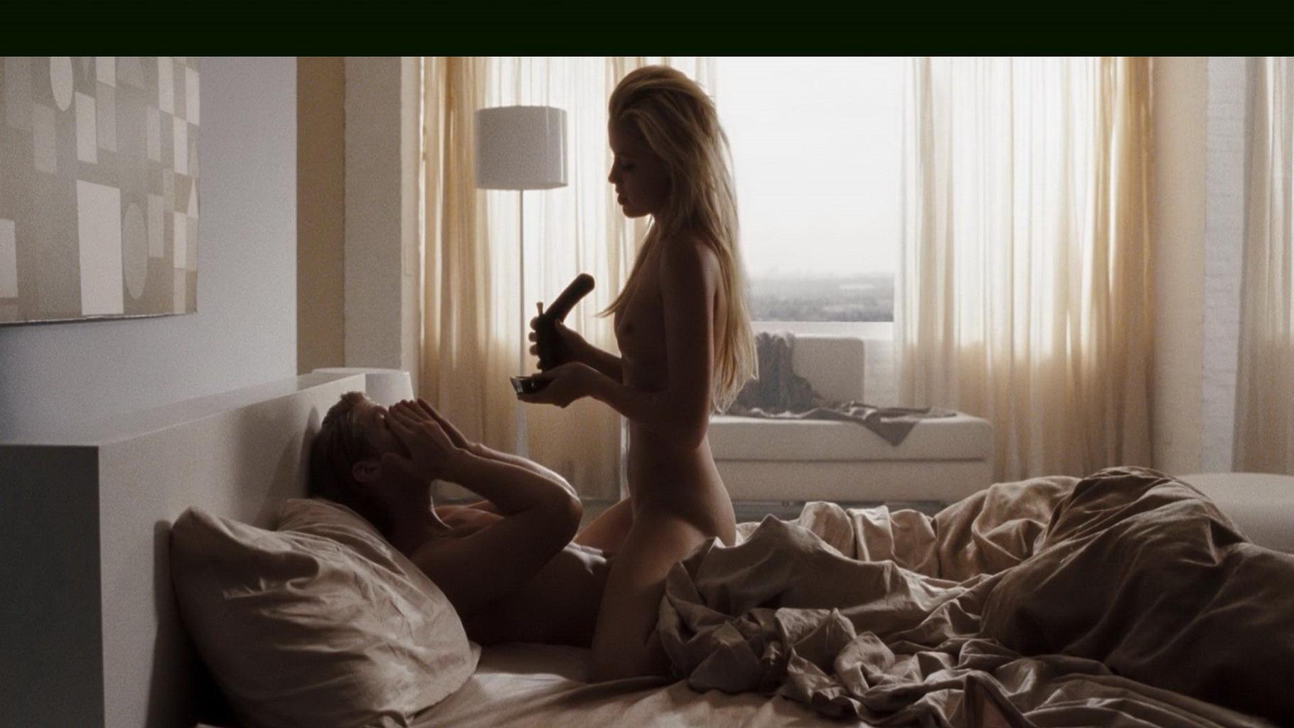 16P Amber Heard fully naked smoking a pot after sex in The Informers