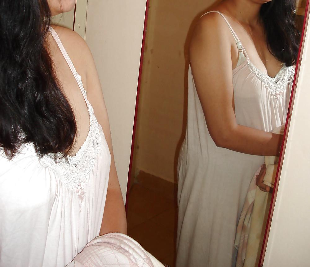 5P Indian housewifes