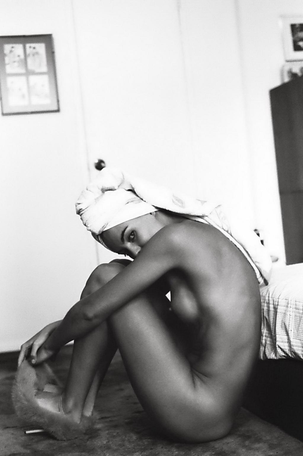 16P Elyse Taylor fully naked at the Purple Magazine photoshoot by Matteo Montanari