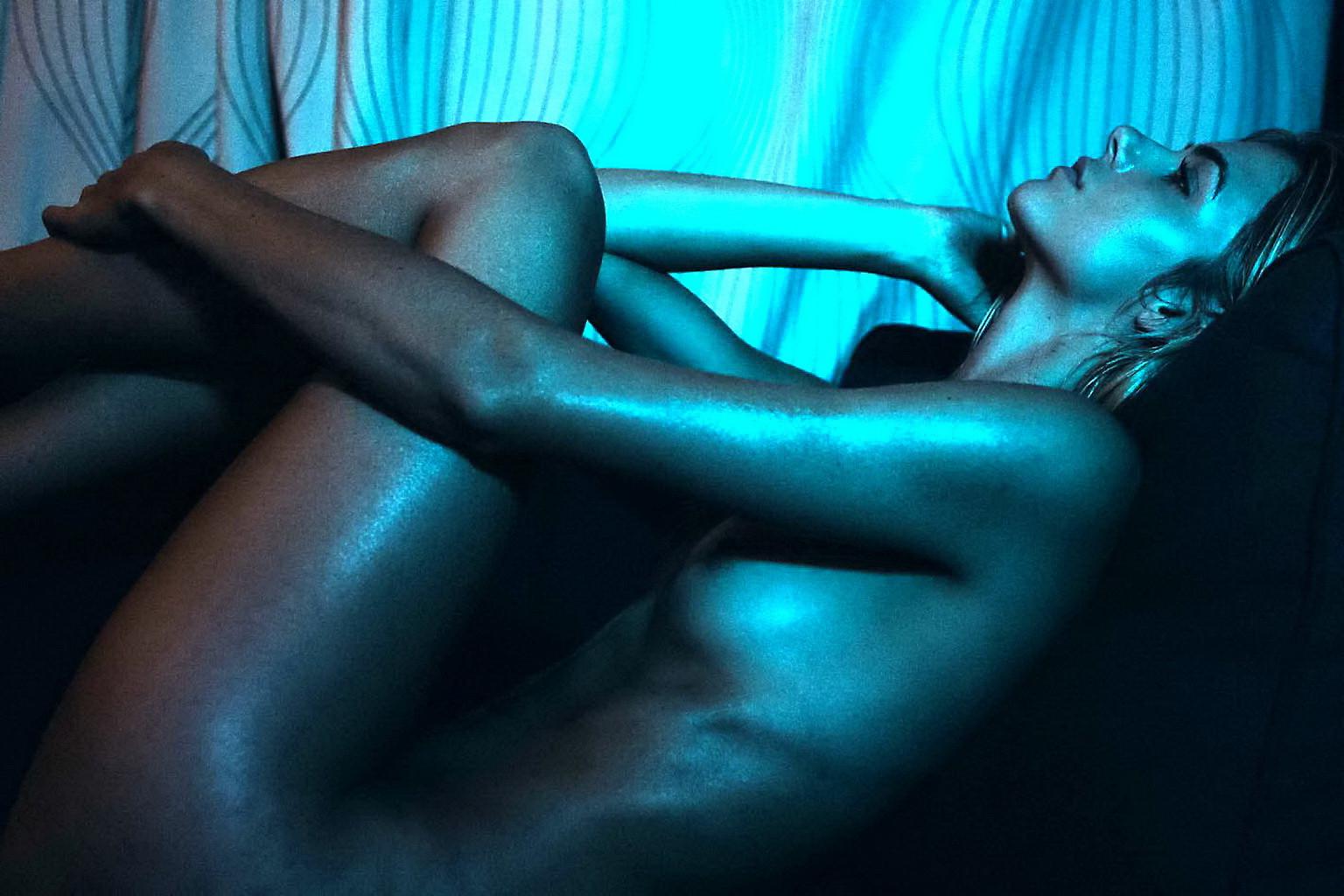 10P Chantal Jones nude photoshoot from America's Next Top Model - Cycle 9
